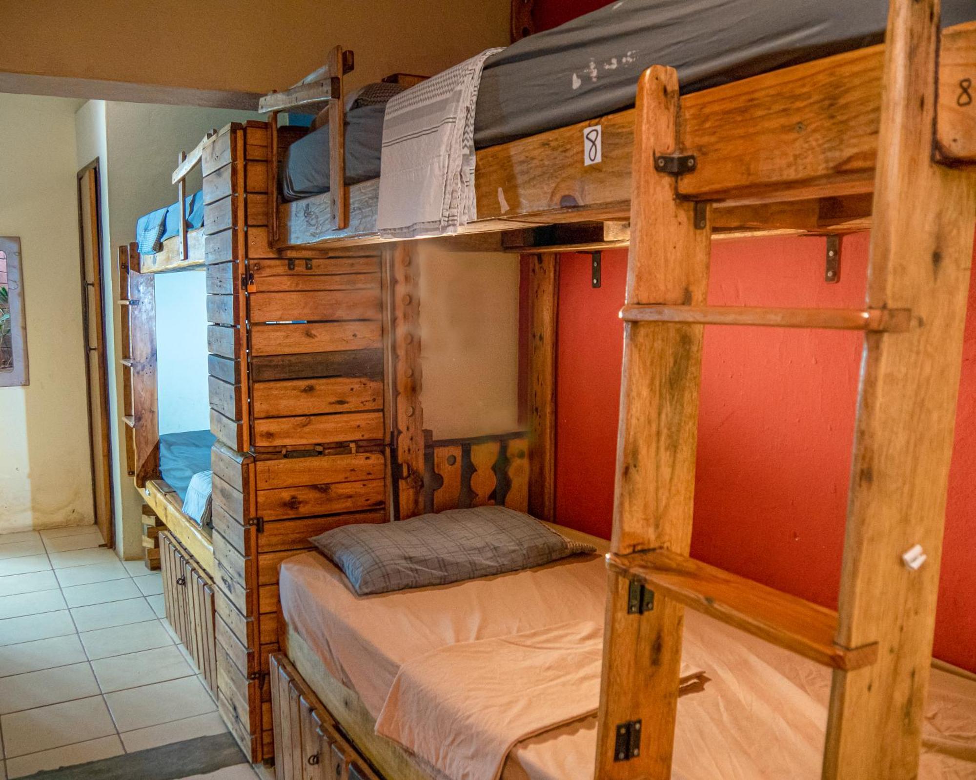 Chapada Backpackers Hostel Agencia Lencois Esterno foto