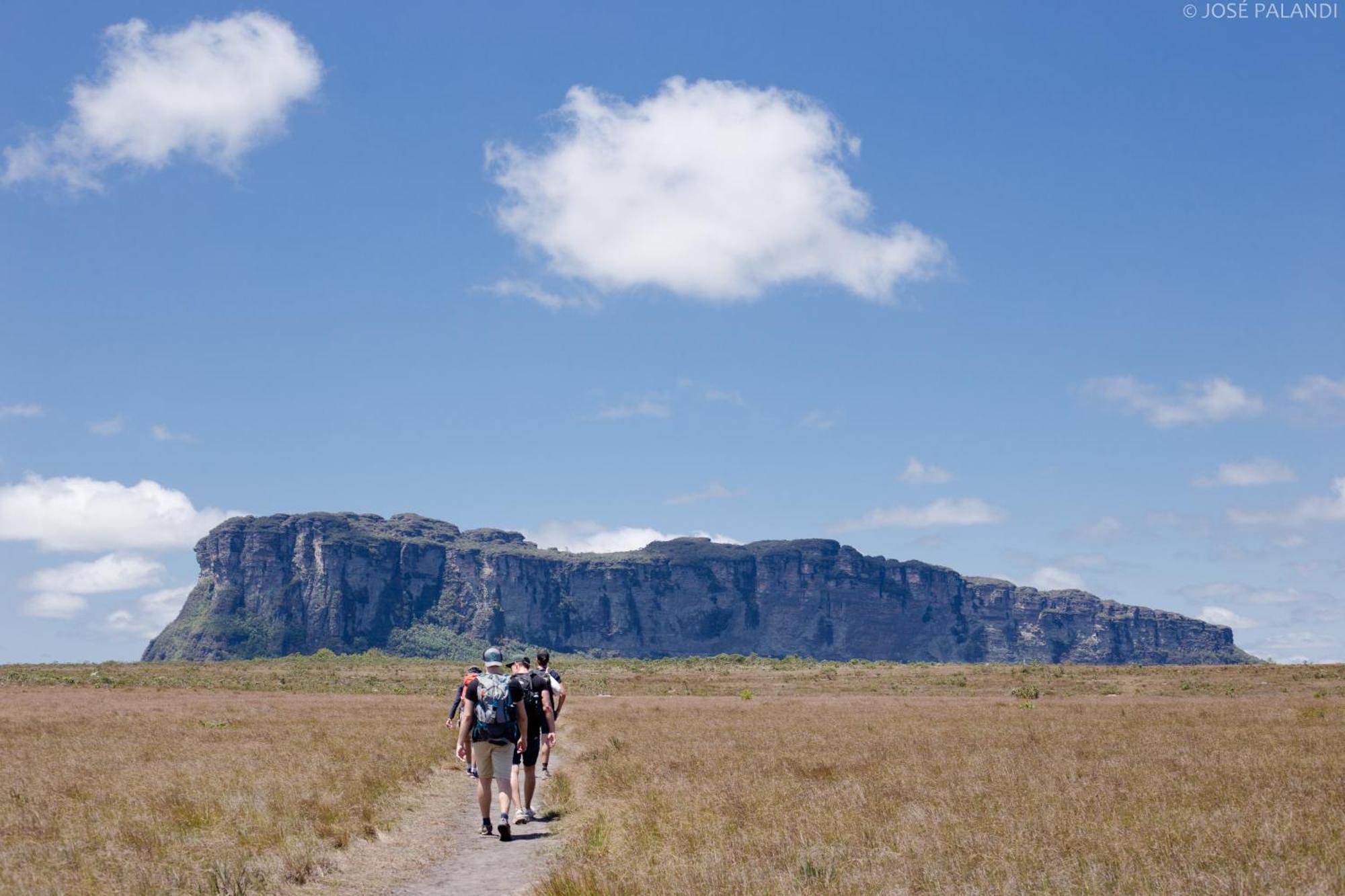 Chapada Backpackers Hostel Agencia Lencois Esterno foto